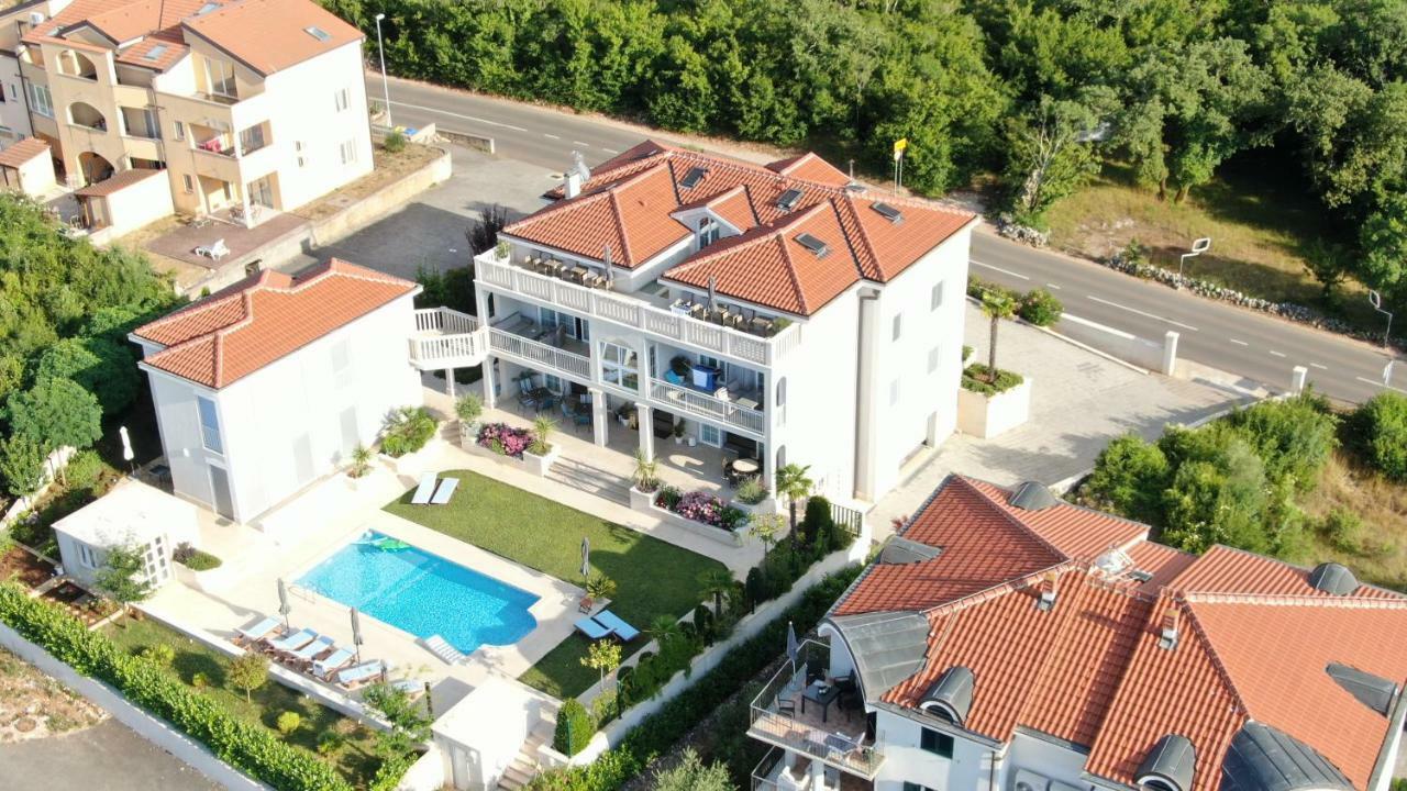 Luxury Apartments Vila Carissa Malinska Ngoại thất bức ảnh